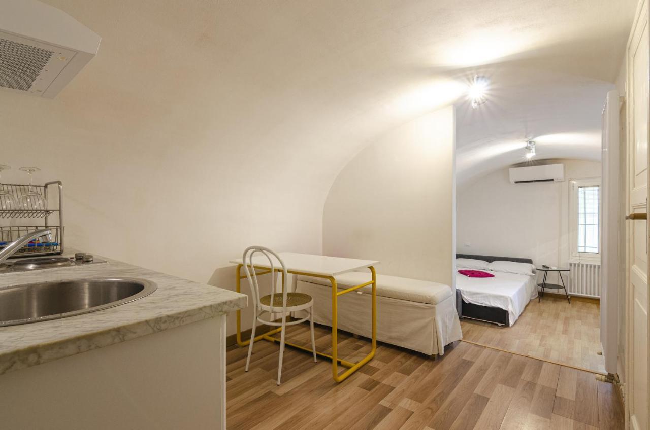 Studio Nel Cuore Della Citta' By Wonderful Italy بولونيا المظهر الخارجي الصورة
